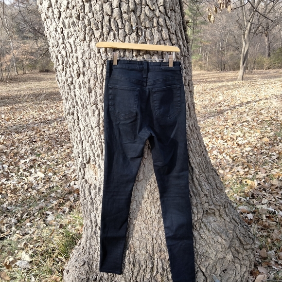 ⬇️ Price Drop!⬇️Adriano Goldschmied skinny jeans in size 25R. - Picture 2 of 5